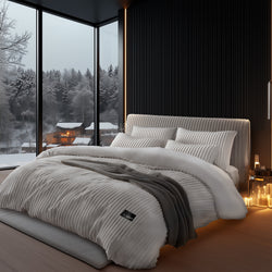 The TÈRRA Velvet Reversible Bedding Set